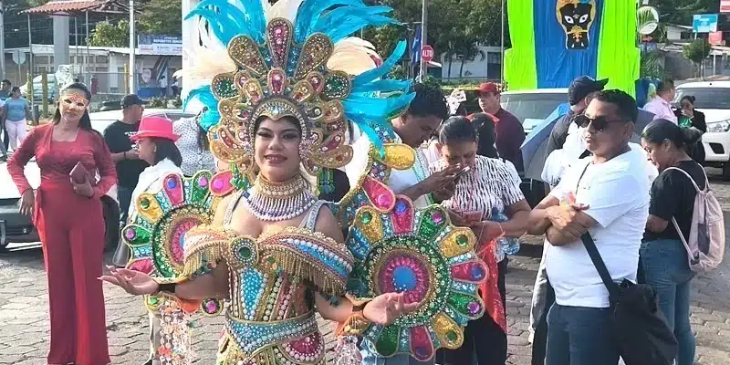 Habitantes de Juigalpa le dieron la bienvenida al 2026 con un carnaval
