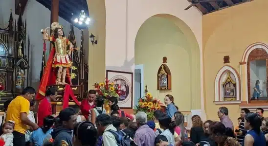 Peregrinos llegan a Acoyapa a pagar sus promesas a San Sebastián por milagros recibidos