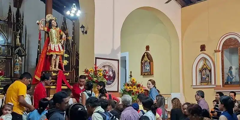 Peregrinos llegan a Acoyapa a pagar sus promesas a San Sebastián por milagros recibidos