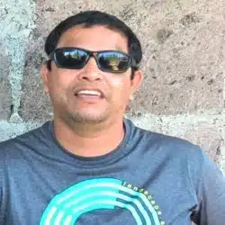 Isnoel Sirias: la voz que venció la oscuridad y encontró su luz en la radio