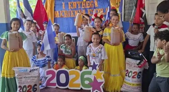 Copresidenta Rosario Murillo anunció para el 17 de abril la segunda entrega de la merienda escolar