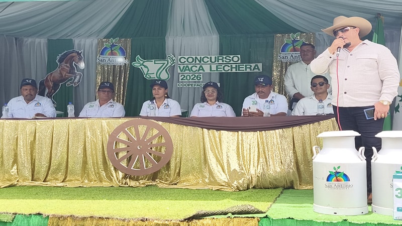 Directivos de Coopefacsa, Nueva Guinea.  