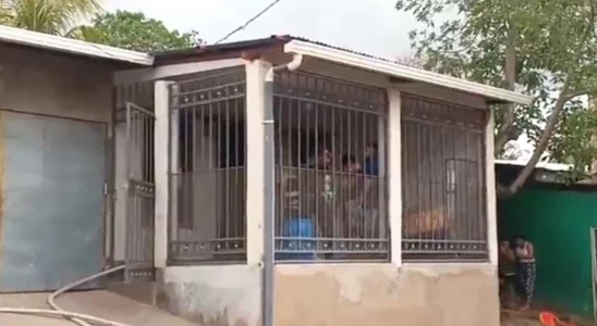 Incendio en una vivienda del barrio Tamanes de Juigalpa, dejó daños económicos y materiales