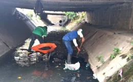 Operarios de la alcaldía garantizan la limpieza de los cauces de Juigalpa en la antesala de la temporada lluviosa