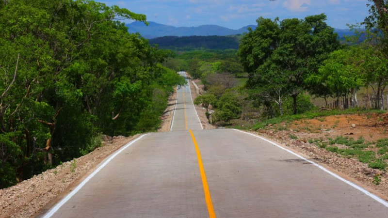 Carretera facilitará la salida de la producción-fotos cortesía del 19 Digital.