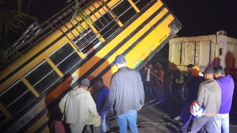 Bus se dio vuelta en Madriz-fotos cortesías de TN8.