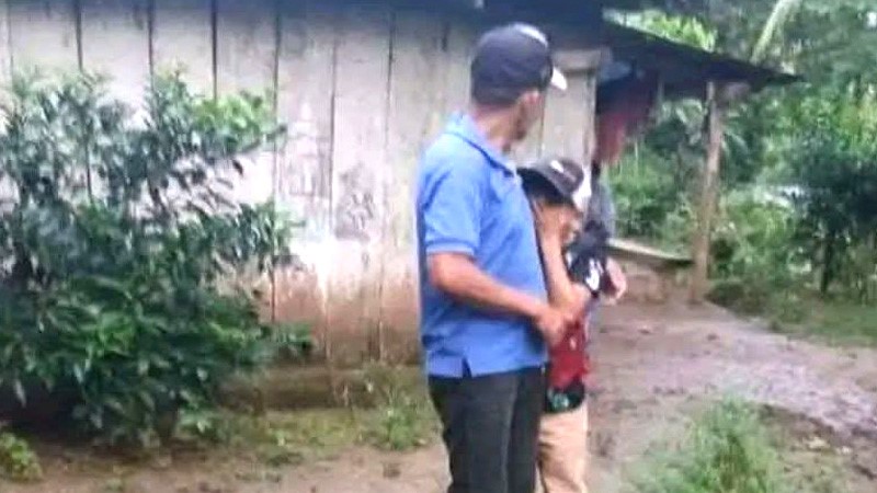 Niño desaparecido en Mulukukú fue rescatado por agentes de la Policía de Chontales en una finca de El Ayote